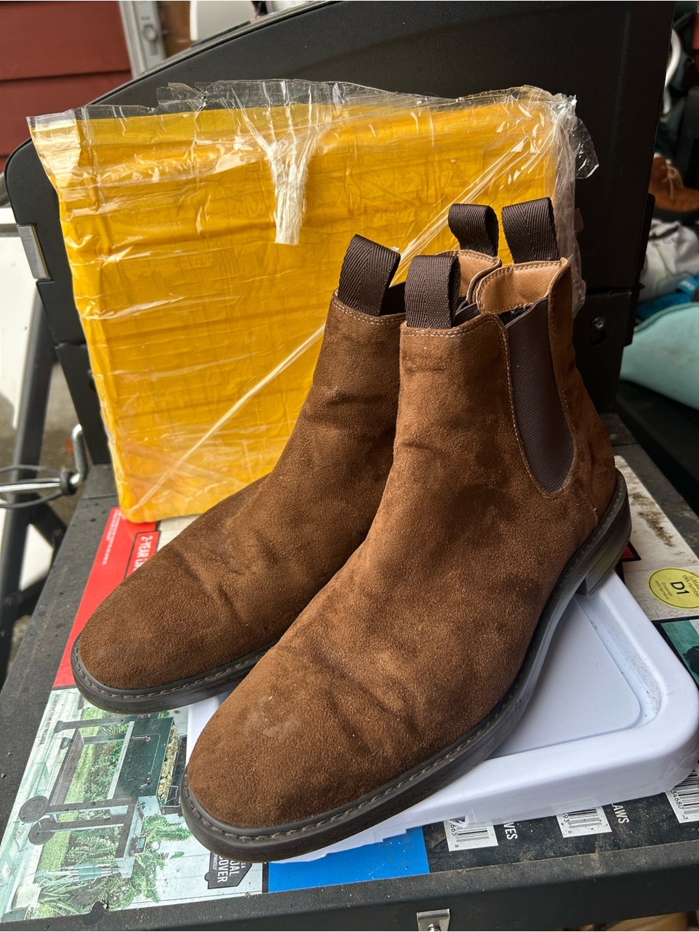 H & M Men’s Brown Suede Chelsea Slip On Boots Boots Size 43/10US - Picture 3 of 16